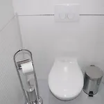 Apartment For 2 Adults And 1 Child Makarska
