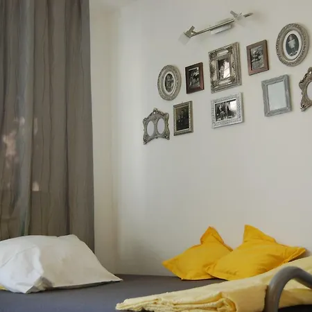 Apartment Studio For 2 Adults And 1 Child *