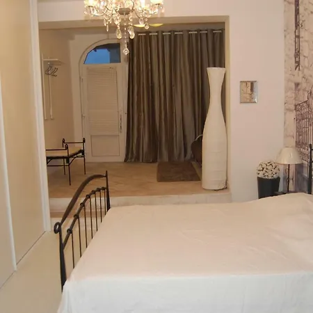 Studio For 2 Adults And 1 Child