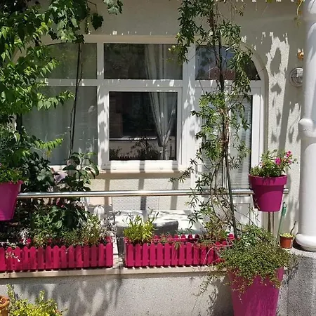 Studio For 2 Adults And 1 Child * Makarska